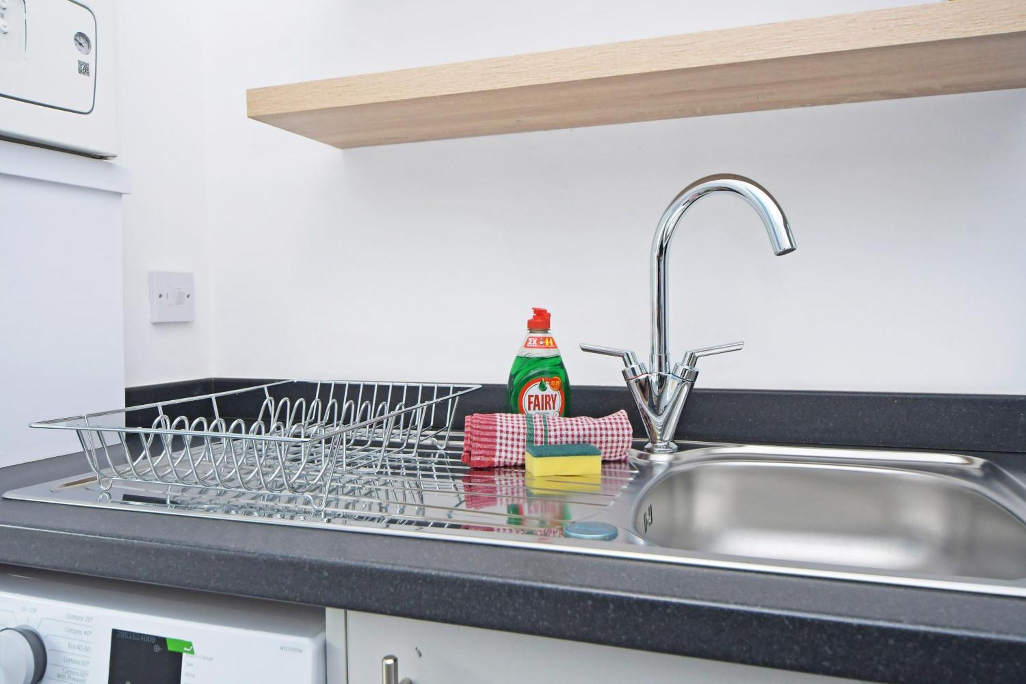 Sapphire Apartments By Yourstays - Luxury 2 Bedroom Apartments In كرو المظهر الخارجي الصورة