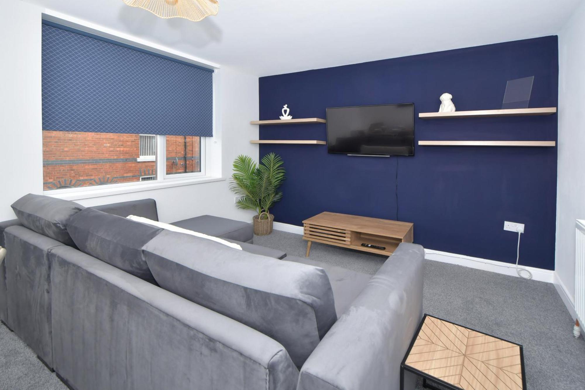 Sapphire Apartments By Yourstays - Luxury 2 Bedroom Apartments In كرو المظهر الخارجي الصورة