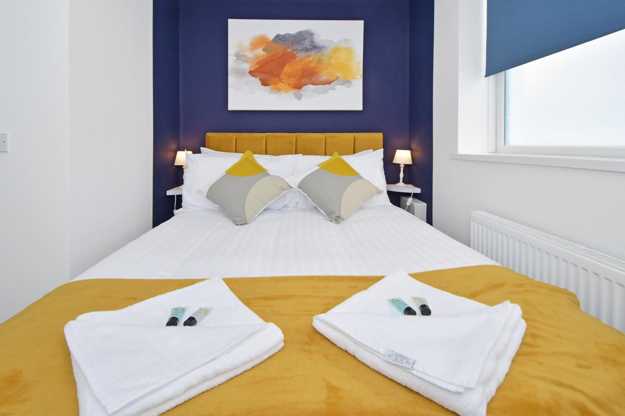 Sapphire Apartments By Yourstays - Luxury 2 Bedroom Apartments In كرو المظهر الخارجي الصورة